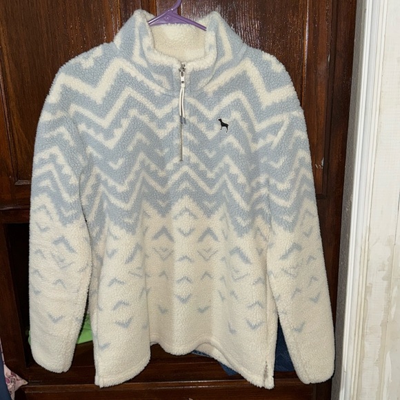 Sweater - Picture 1 of 3